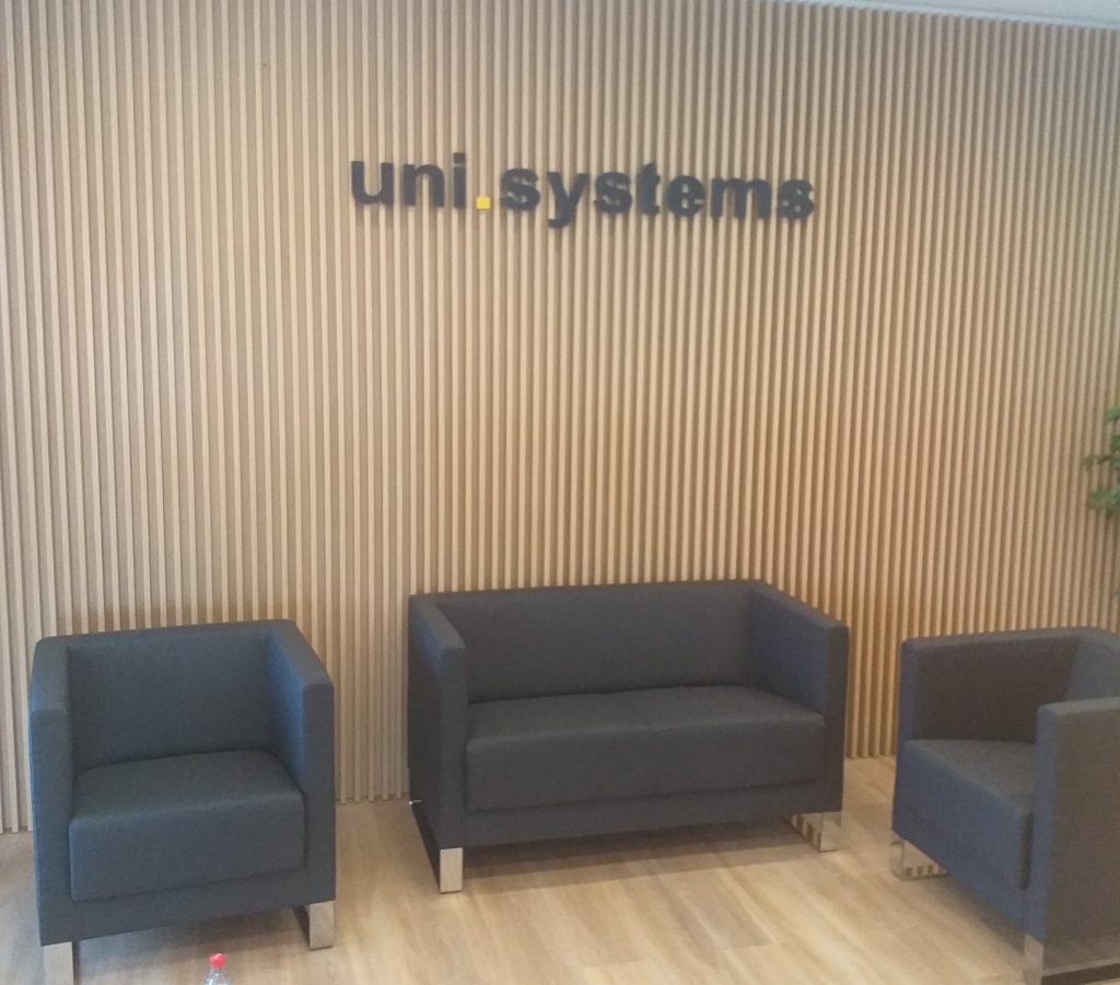Amenajare logo acustic zona de birouri, cu riflaje si fotolii